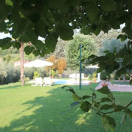 Bed & Breakfast La Grola 4*