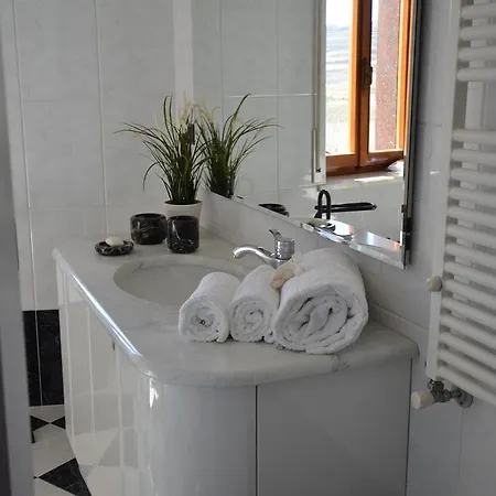 La Grola Bed & Breakfast *